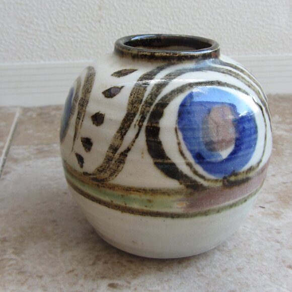 Mid Century Danish Style Pottery Vase Possibly Signed Ahlgren - Picture 2 of 4